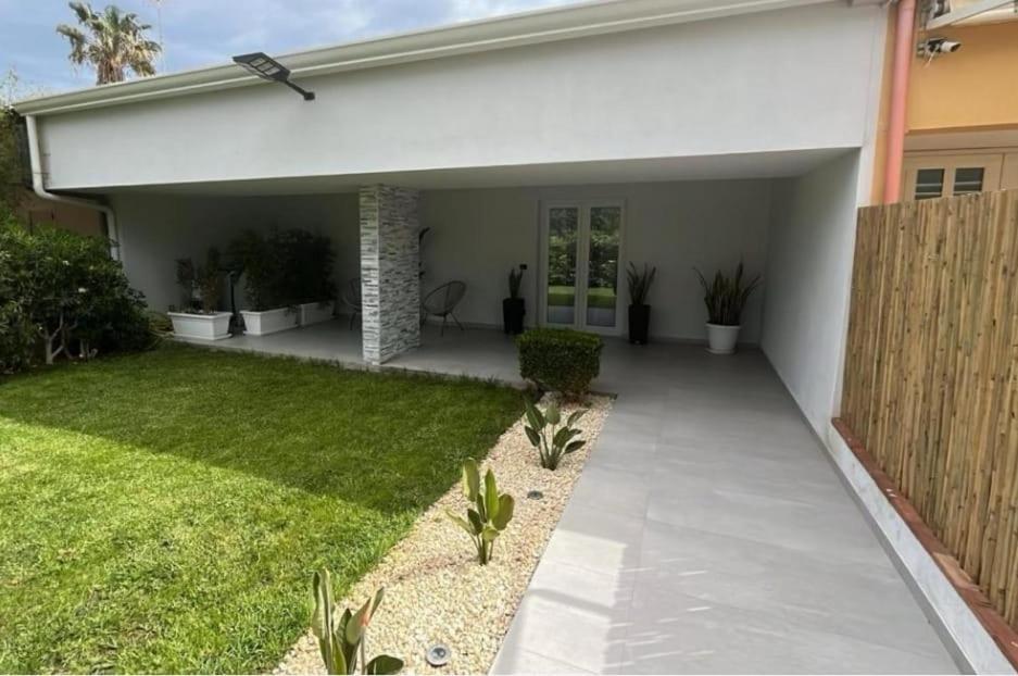 I Mori Di Brucoli Villa Buitenkant foto
